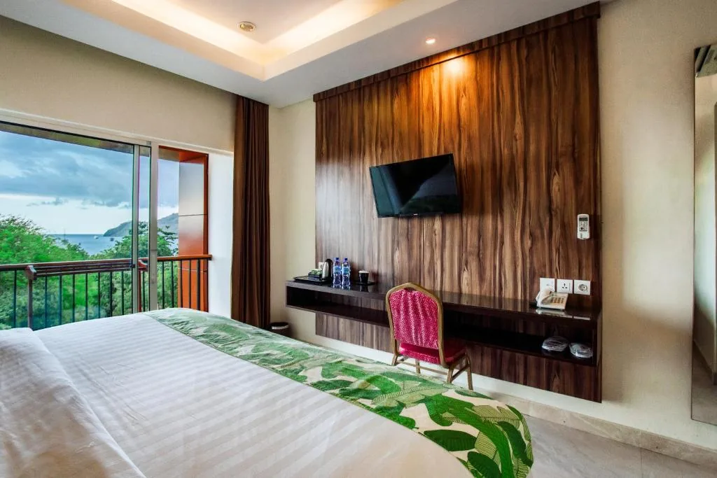Premier Suite Sea View — Sylvia Hotel & Resort Komodo